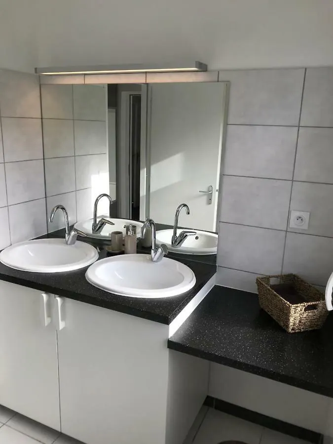 Holiday home Rent Home F&F Bretagne Jusqu'A 12 Personnes Gouezec France